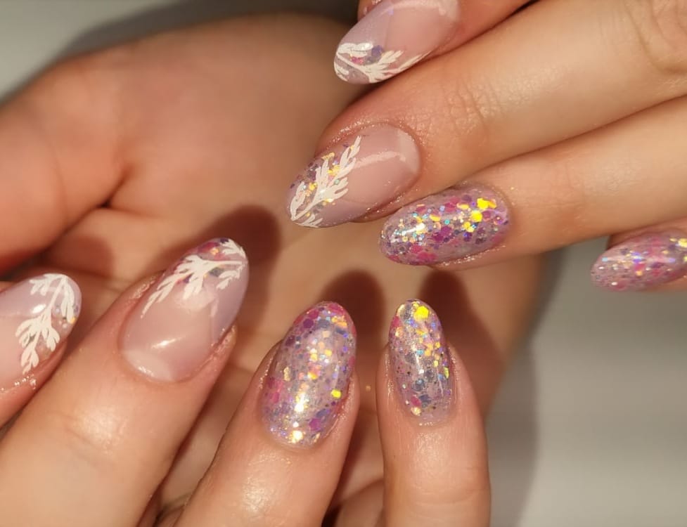 Nageldesign & -pflege